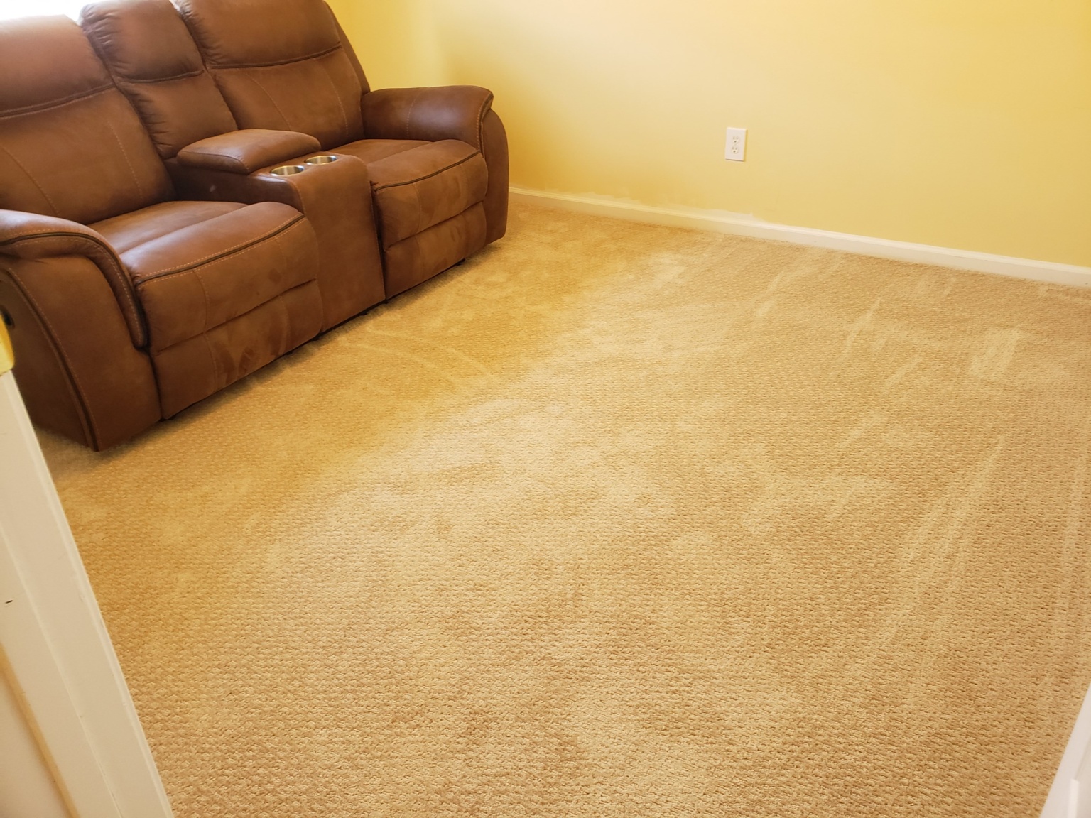 Restretched LowPile Pattern Berber Carpeting with a water 💧 Proof